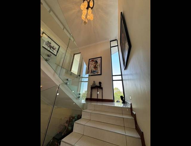 5 BEDROOM HOUSE FOR SALE IN MIDSTREAM RIDGE